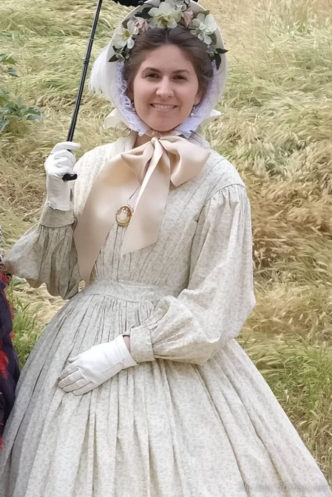 1860s civil war victorian cotton day dress with bonnet