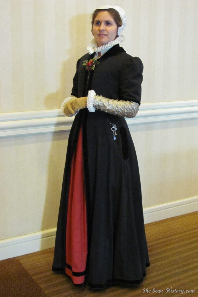 Tudor Tailor Black English Gown and Red Kirtle with ruffs